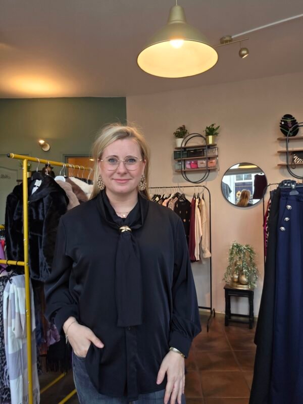 Blouse met gouden detail