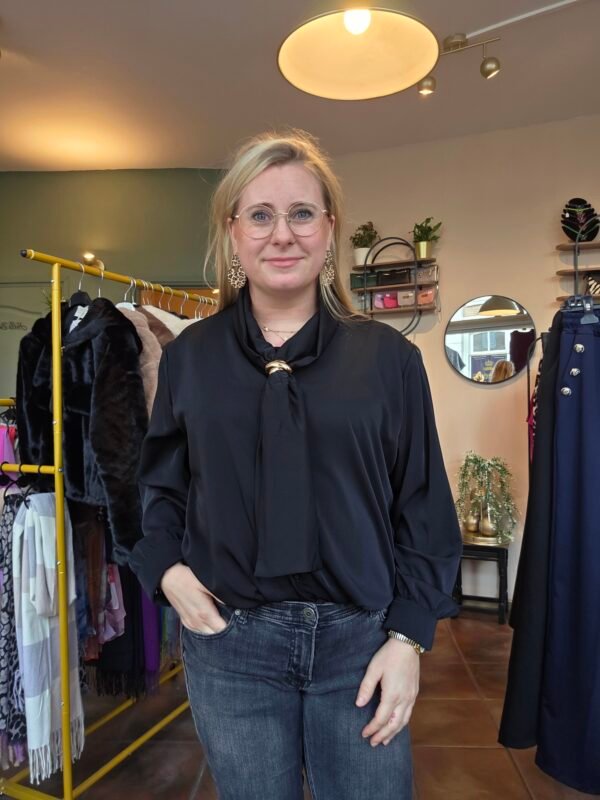 Blouse met gouden detail