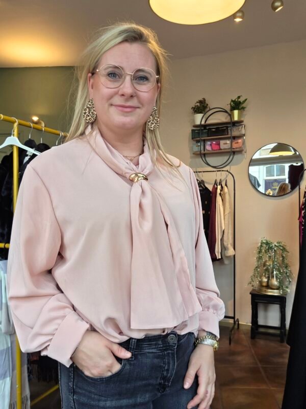 Blouse met gouden detail