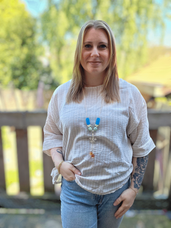 Streep blouse incl ketting