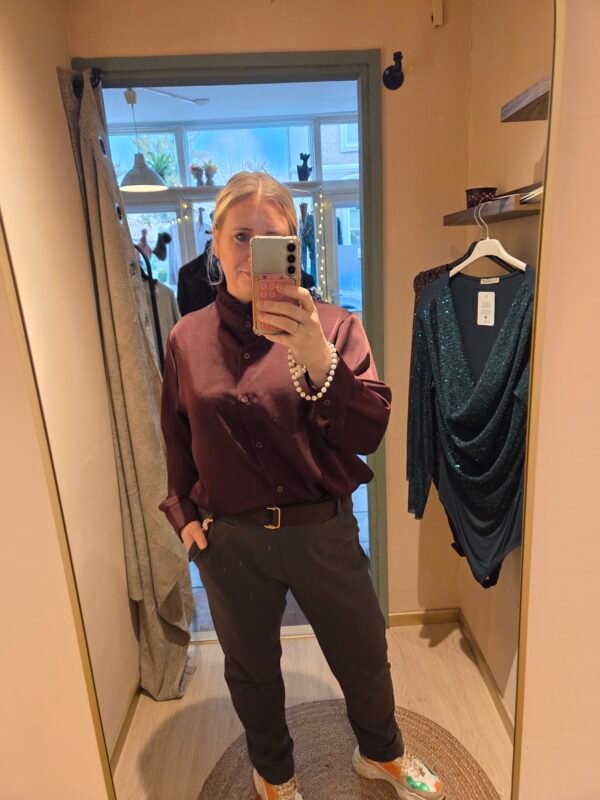 Chino broek met riem