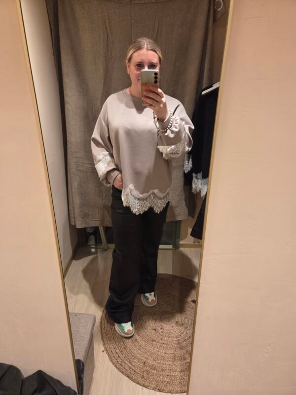 Soft jogger trui met kant