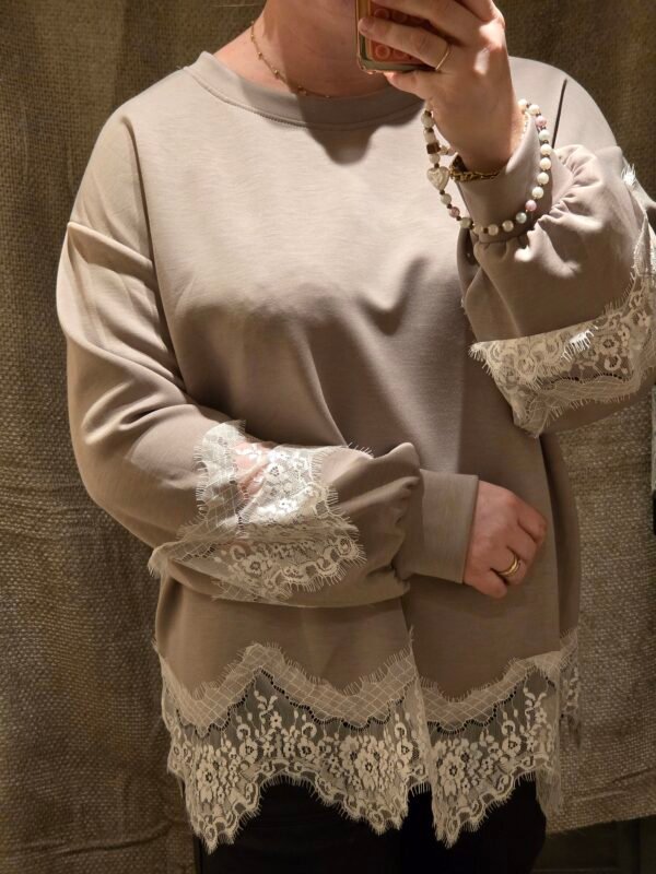 Soft jogger trui met kant