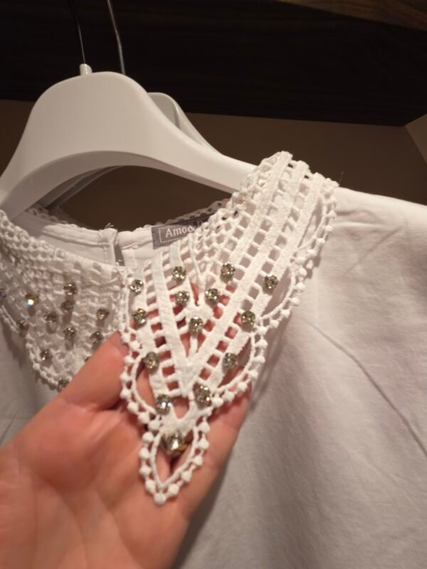 Tshirt met kanten kraagje